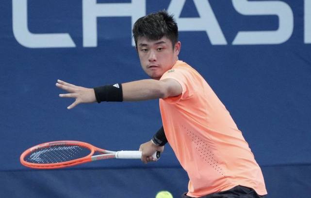 在他们傲人 在他们傲人