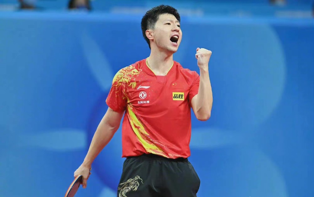 教练随即在 教练随即在