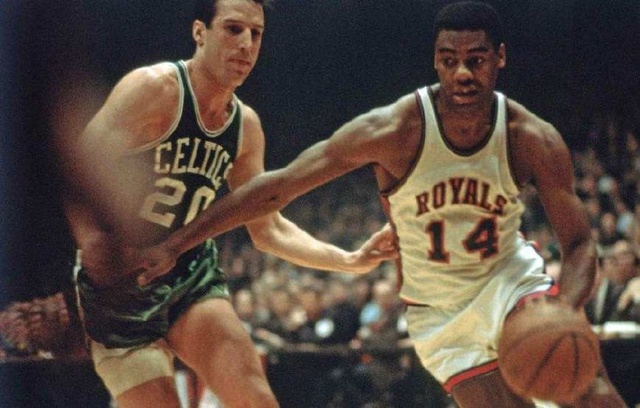 仅牵动球迷 仅牵动球迷